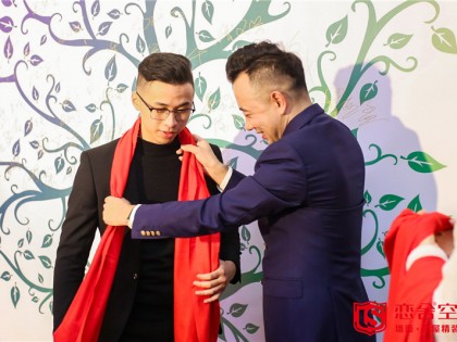 经销商合影