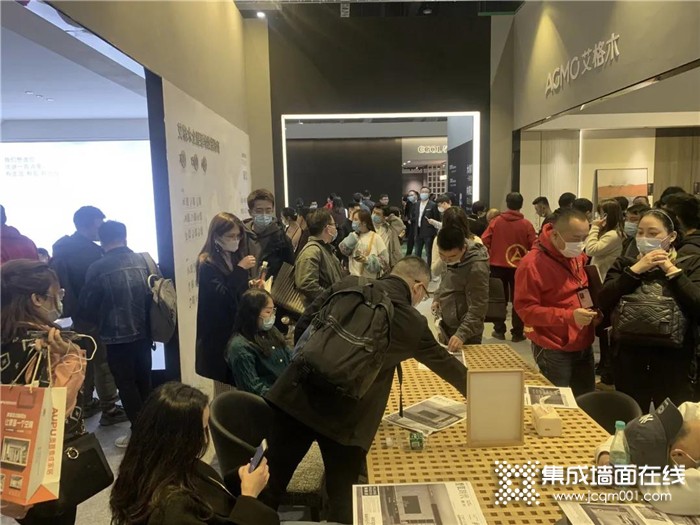 艾格木亮相2021上海建博会，同色配套全屋定制，火爆全场！